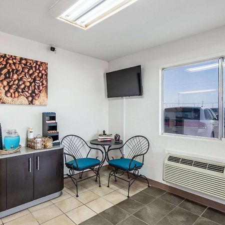 Rodeway Inn Пекос Екстер'єр фото