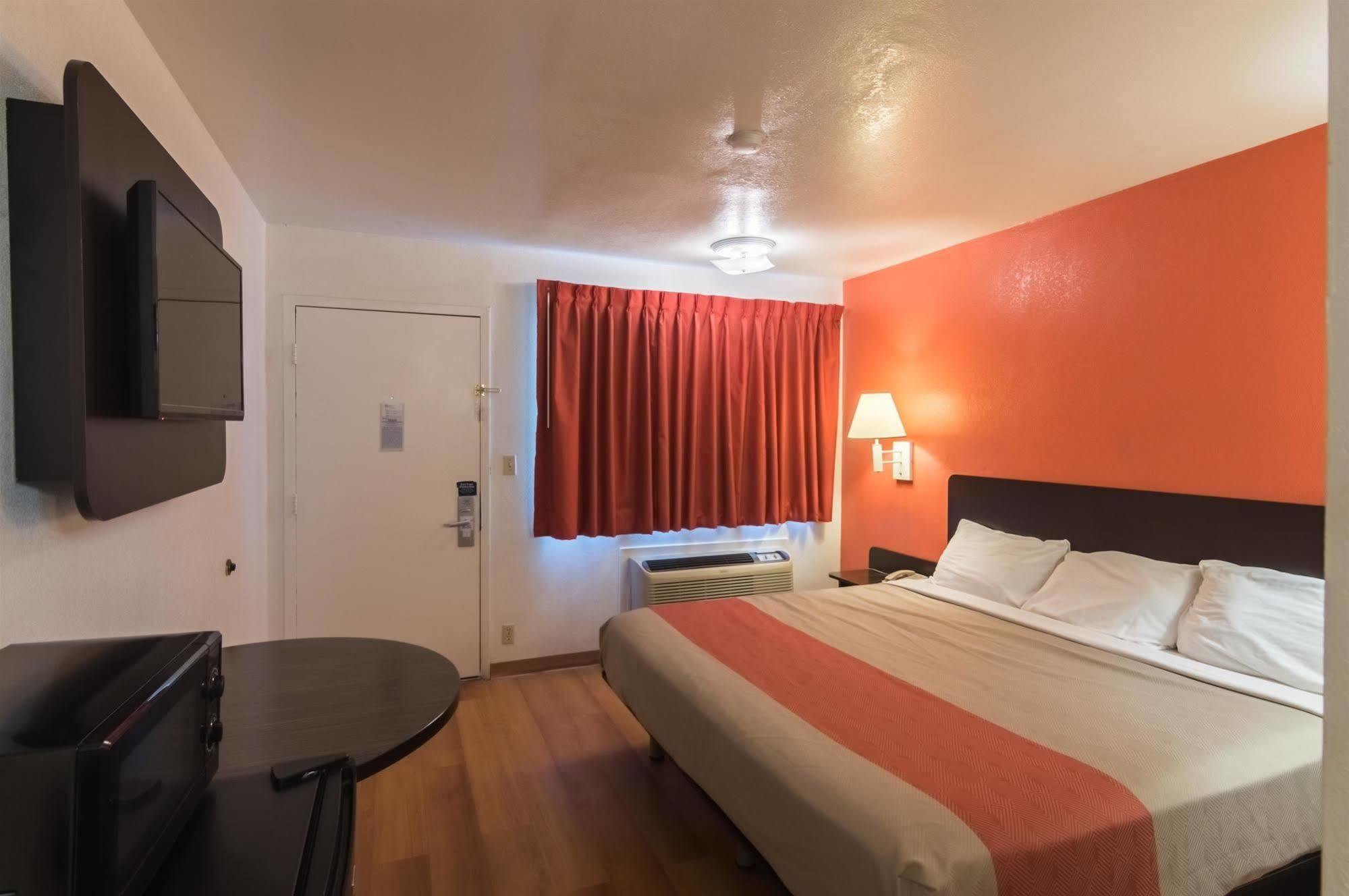 Rodeway Inn Пекос Екстер'єр фото