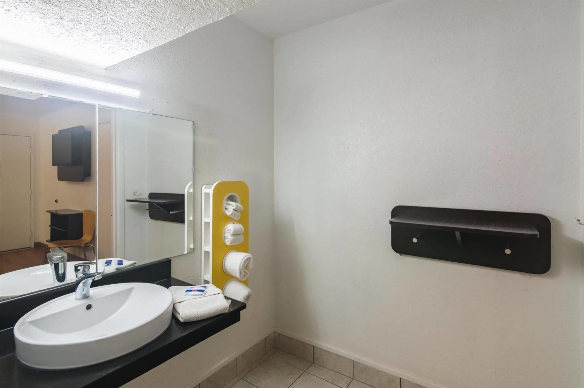 Rodeway Inn Пекос Екстер'єр фото